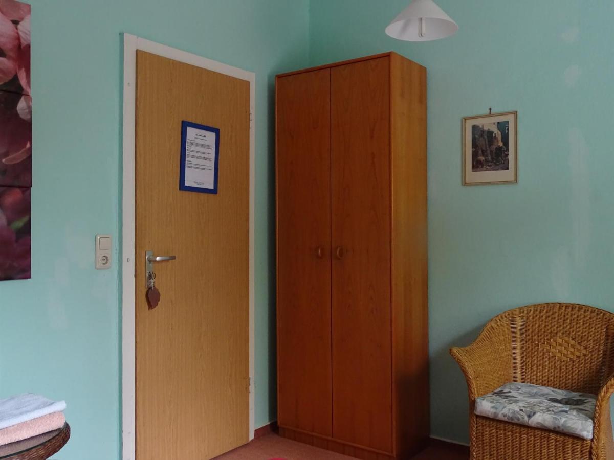 מלון באסטורף Gasthof Blaues Haus חדר תמונה